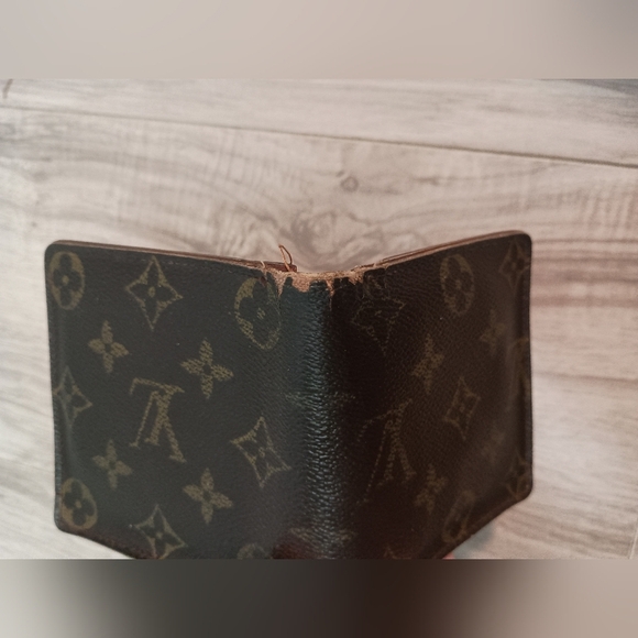Authentic Louis Vuitton Monogram Bi-Fold Portefeuille Marco Men’s Wallet - Picture 3 of 11